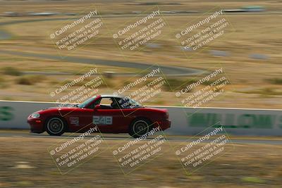 media/May-31-2025-CalClub SCCA (Sat) [[2c1a04e1ee]]/Qualifying/Group 1/Turn 4/